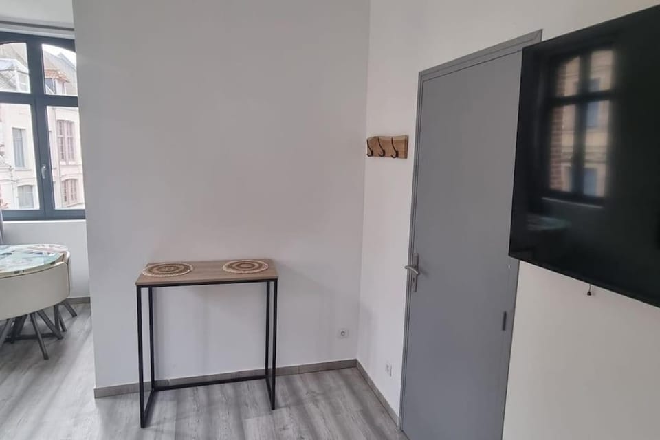 Air Cosy 2 Valenciennes gare prostitution refusée Apartment in Valenciennes