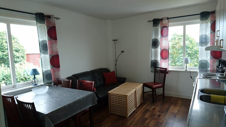 Kitchen or kitchenette, Living room, Dining area