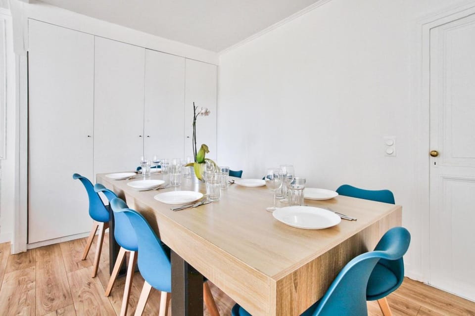 Seating area, Dining area