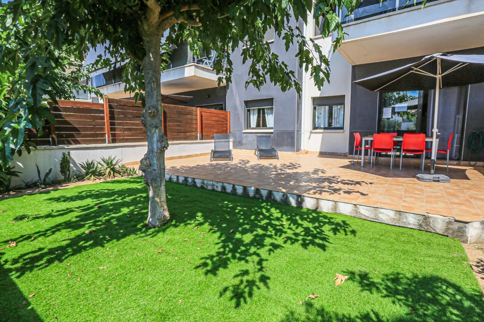 LITORAL COSTA DORADA - TROPICANA bajo Apartment in Cambrils