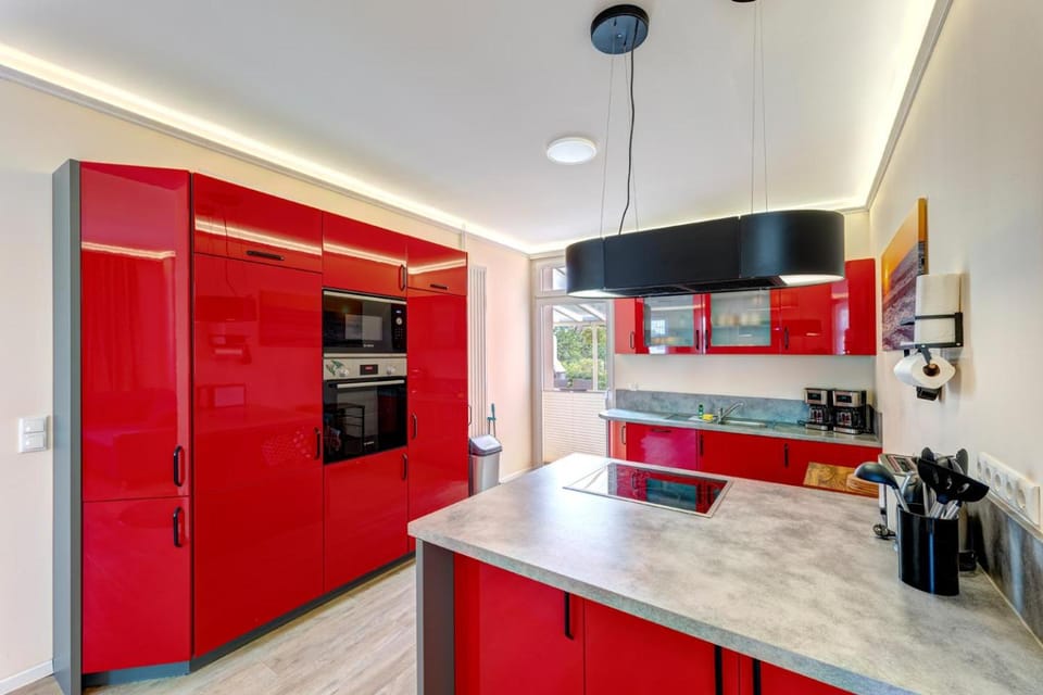 Kitchen or kitchenette, Breakfast, oven, stove