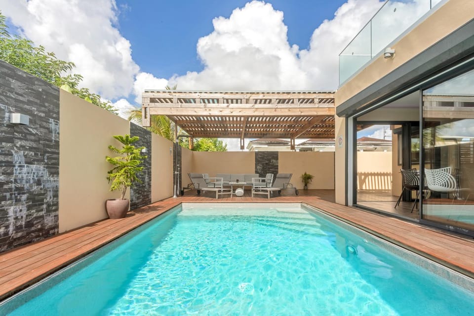 Villa Jasmin Standing Piscine Chauffee 4 Ch 9 Pers Villa in Leeward Islands