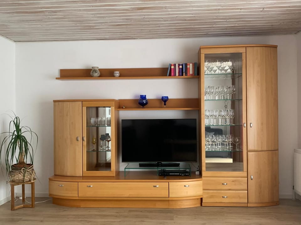 Communal lounge/ TV room, TV and multimedia, Evening entertainment