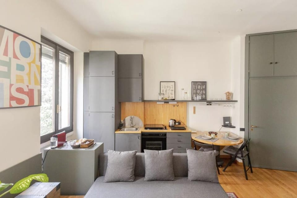 • Grazioso appartamento tra City Life e San Siro •  Apartment in Milan