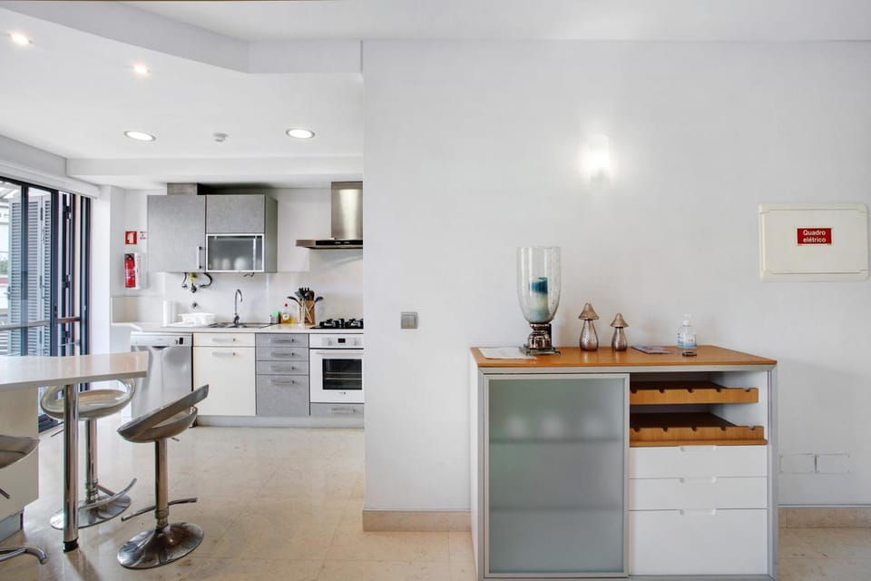 Kitchen or kitchenette, Living room