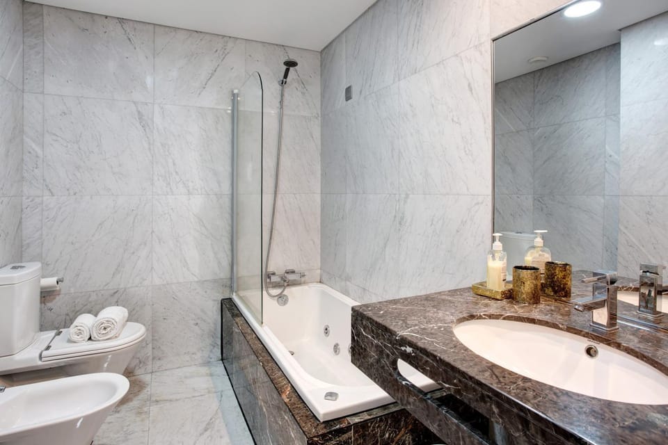 Bathroom, Living room