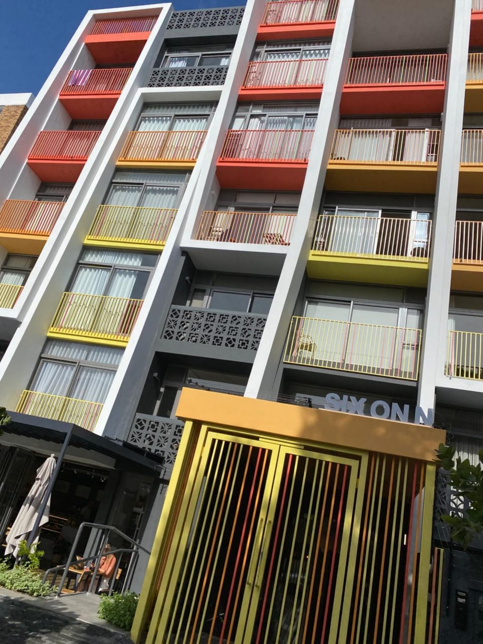 Property building, Restaurant/places to eat