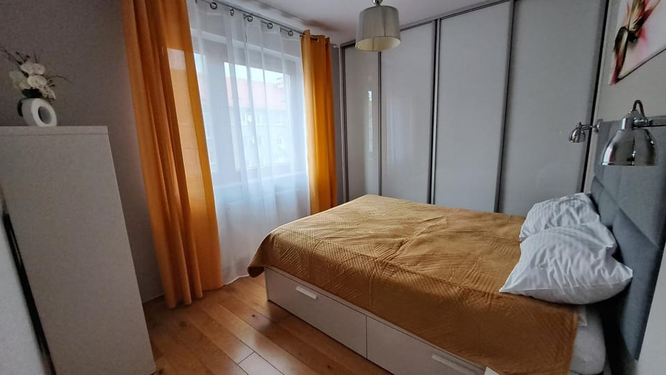 Apartament Marzenie 1 - Opole Apartment in Czechia