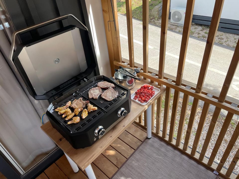 BBQ facilities, Balcony/Terrace, Food and drinks, Food