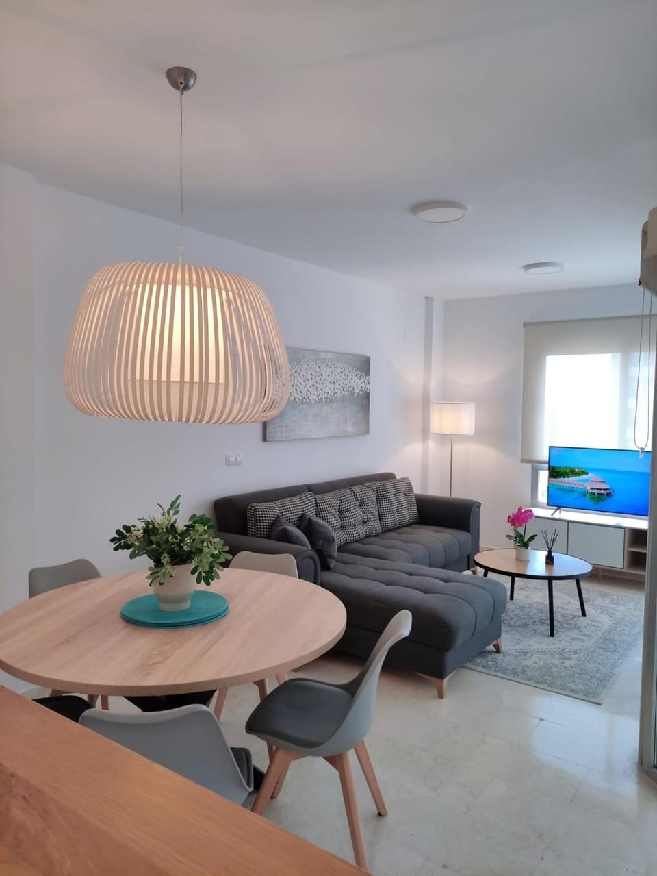 Living room, Dining area