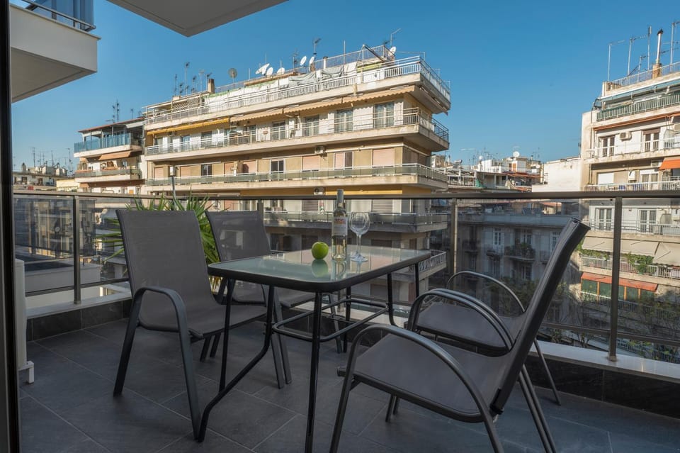 Antigonidon Square 4 Apartment in Thessaloniki