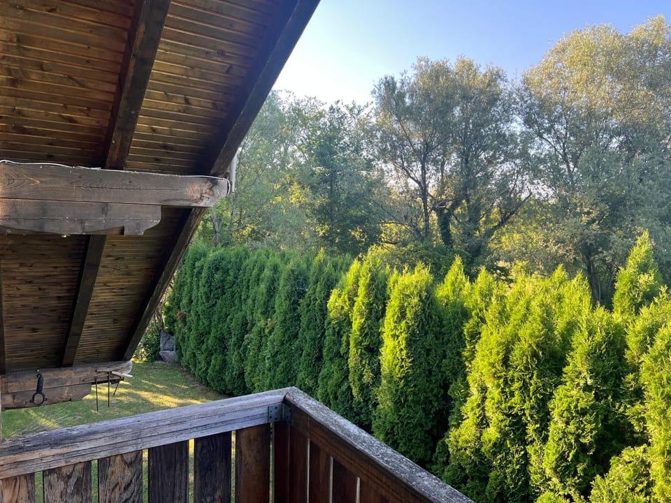 River Hideaway House in Federation of Bosnia and Herzegovina