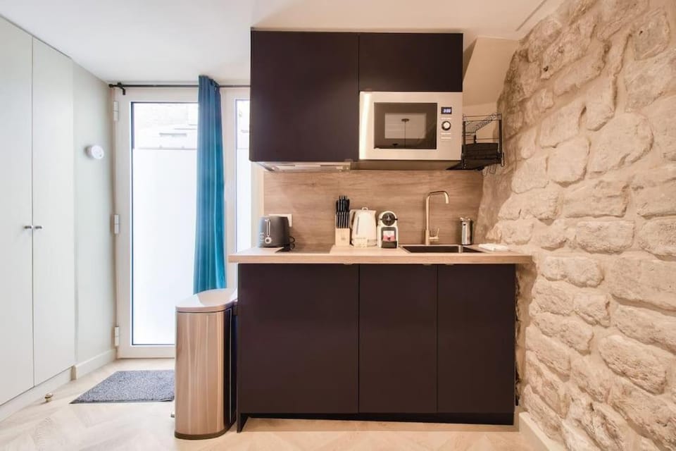 Cozy apartement heart of Montmartre & historic Paris Apartment in Paris