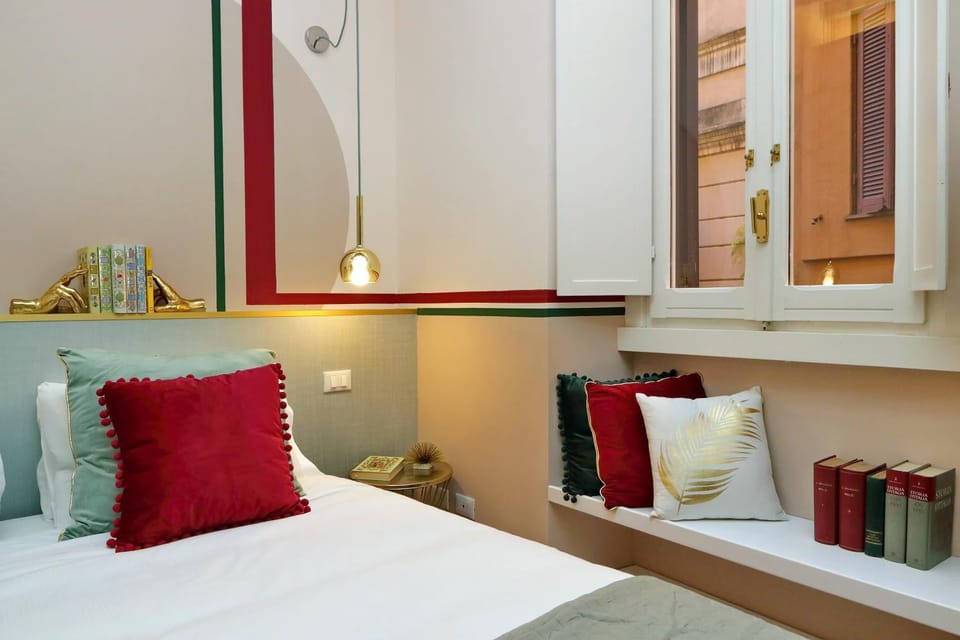 Bed, Photo of the whole room