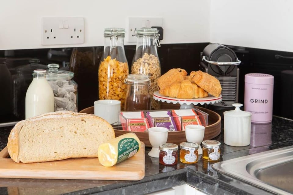 Beautiful City Centre Flat with Free Parking Apartment in Exeter