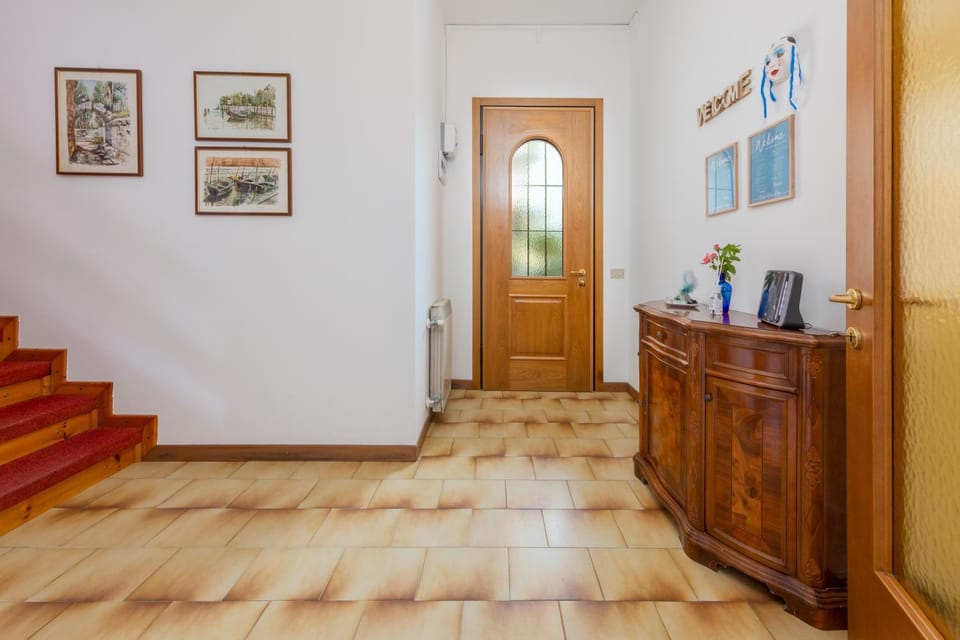 Gate1-MarcoPoloAirport-3 Camere da letto-Wifi-Netflix-15' da Venezia Apartment in Venice