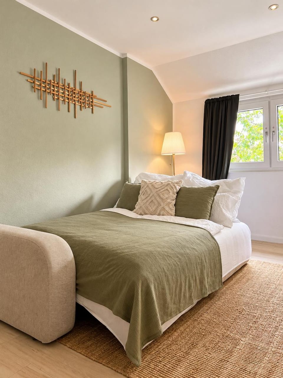 Bed, Photo of the whole room