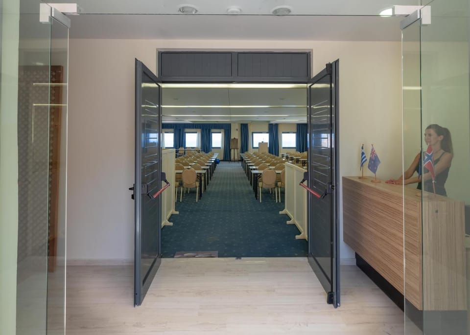 Meeting/conference room