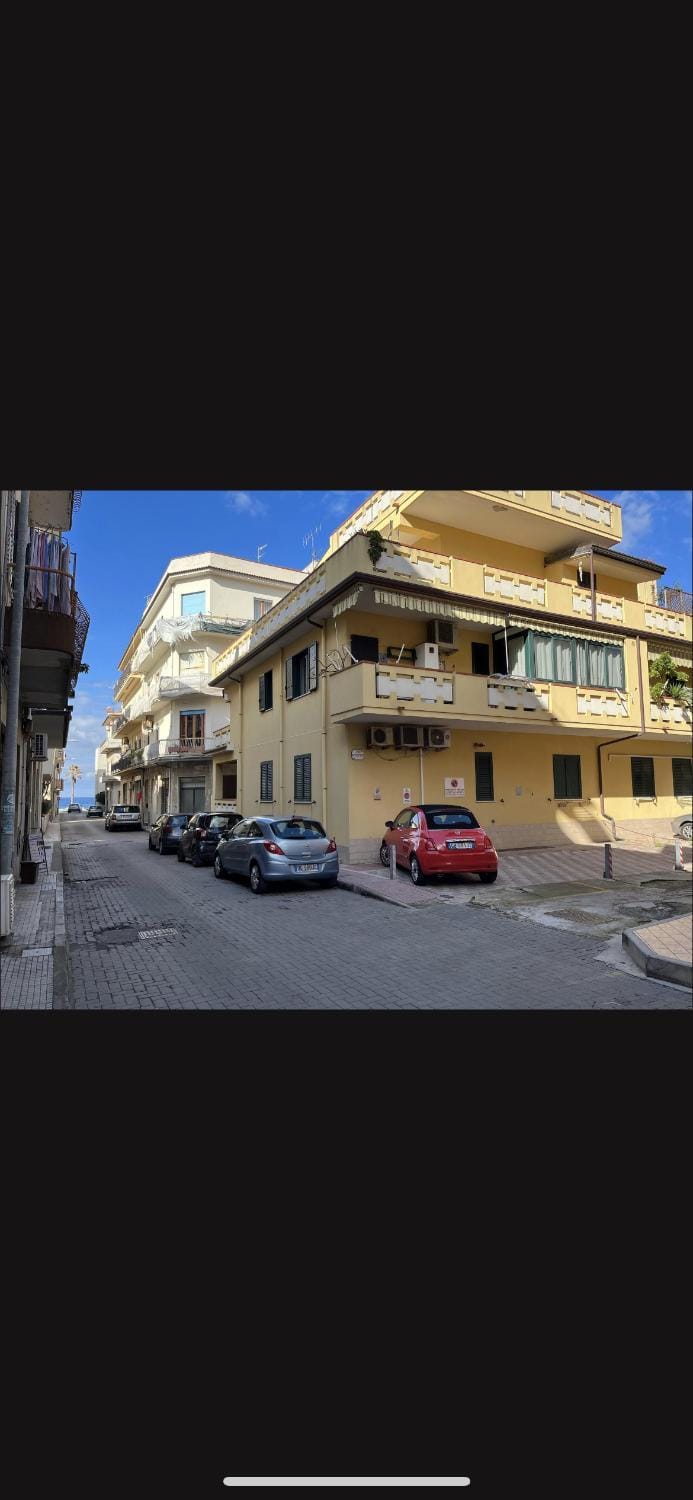 Property building, Street view