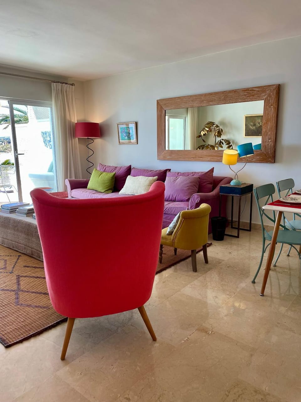 Living room, Seating area