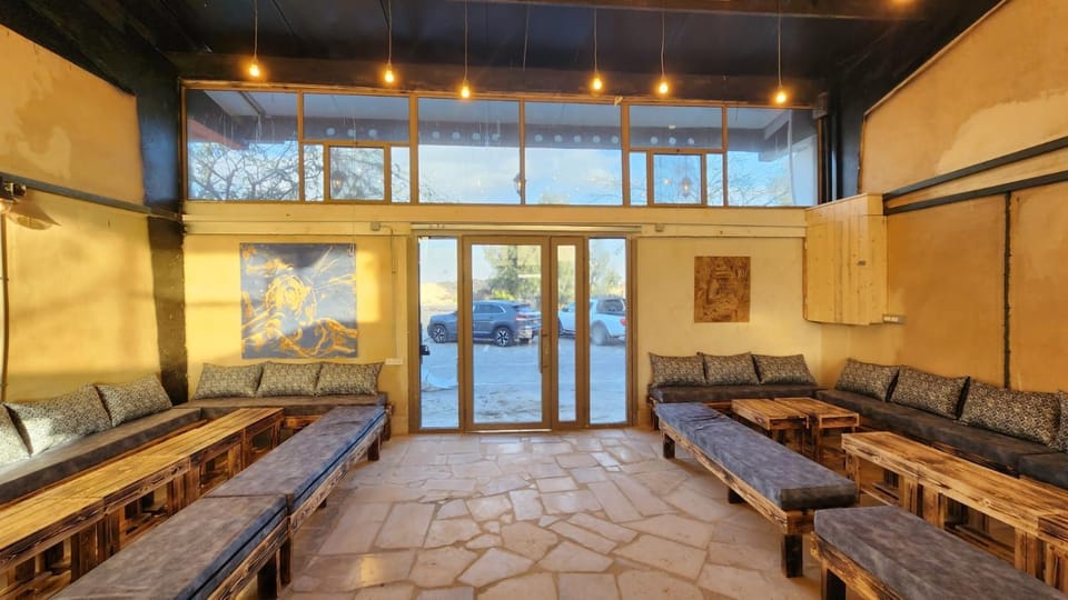 Loft Ardon Inn in South District
