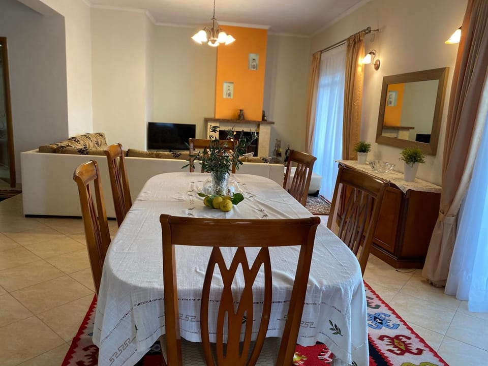 Thanasis house Apartment in Vlorë County, Albania