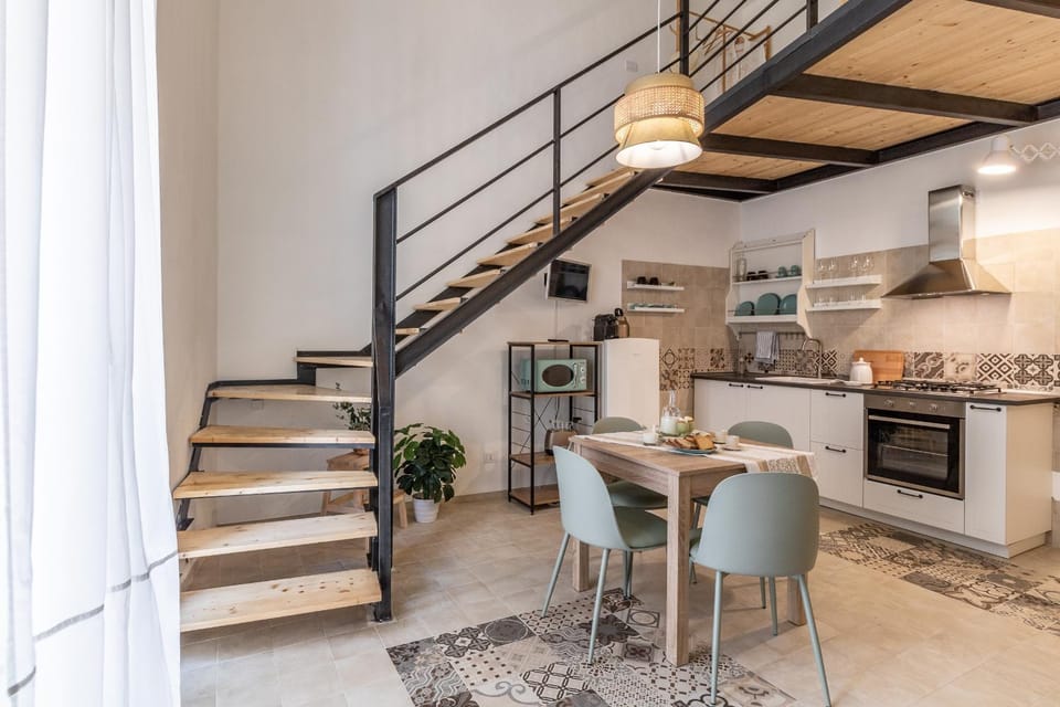 Kitchen or kitchenette, Dining area, dishwasher, minibar, oven, pet friendly, stove