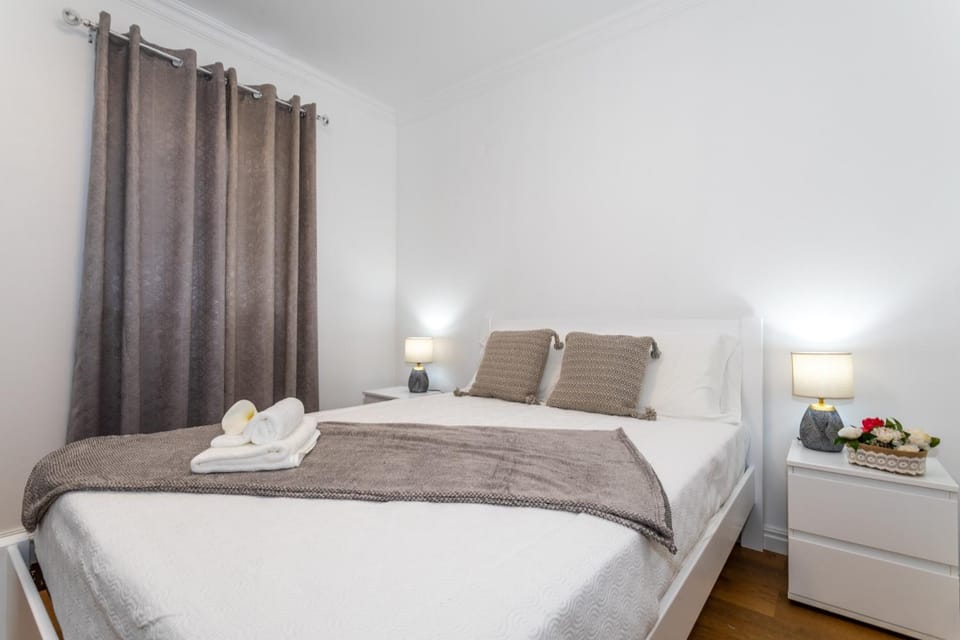 Living room, Bedroom