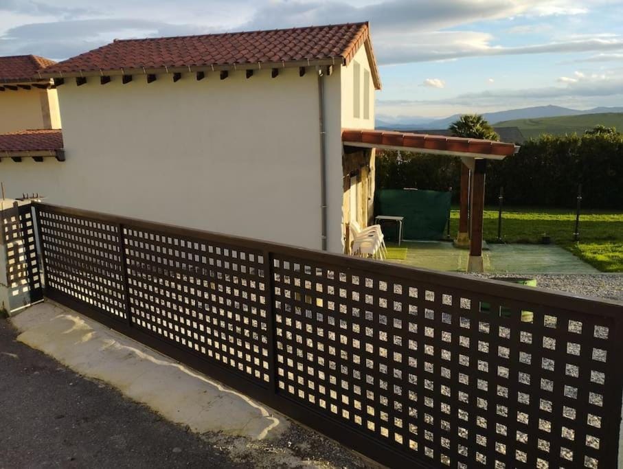 CASITA INDEPENDIENTE EN SUANCES Parking - Wifi - Jardín House in Cantabria