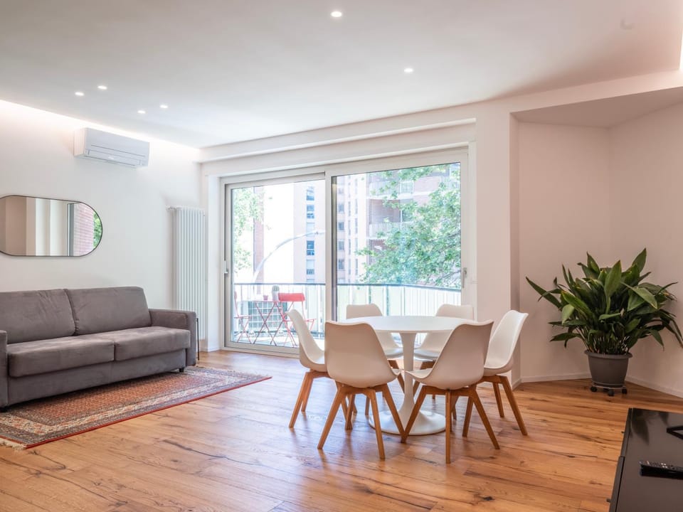 Balcony/Terrace, Living room, Seating area, Dining area