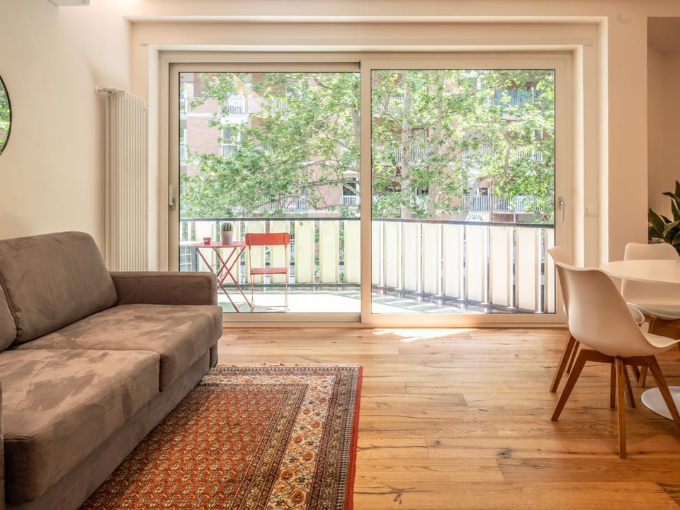 View (from property/room), Balcony/Terrace, Living room, Seating area