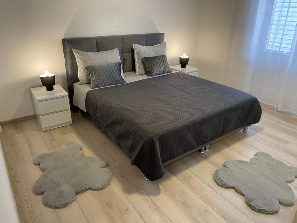 Bed, Balcony/Terrace, Bedroom