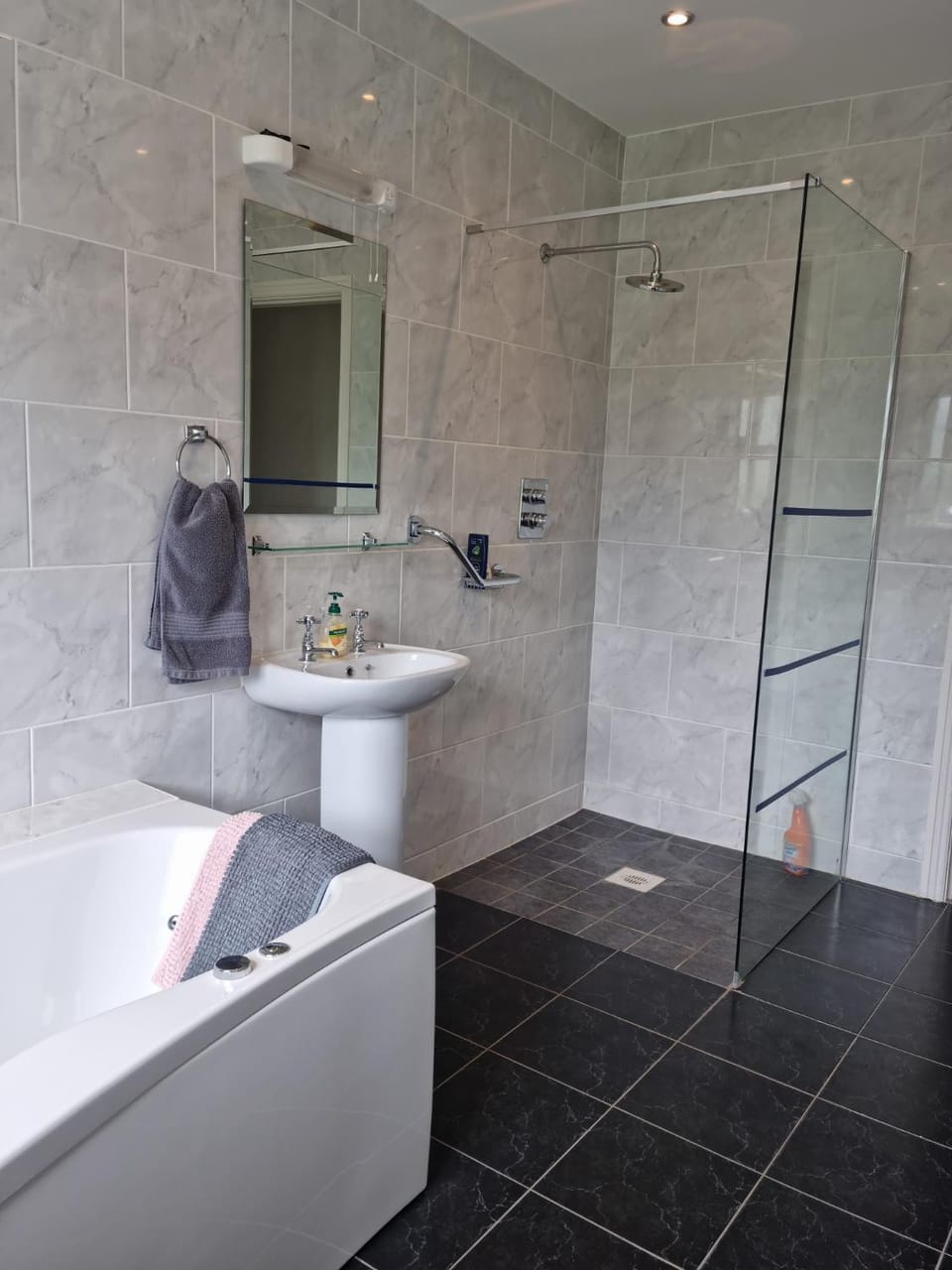 Superb 4 Bed / 3 Bath Bungalow in Mitchelstown House in Co. Tipperary, Ireland