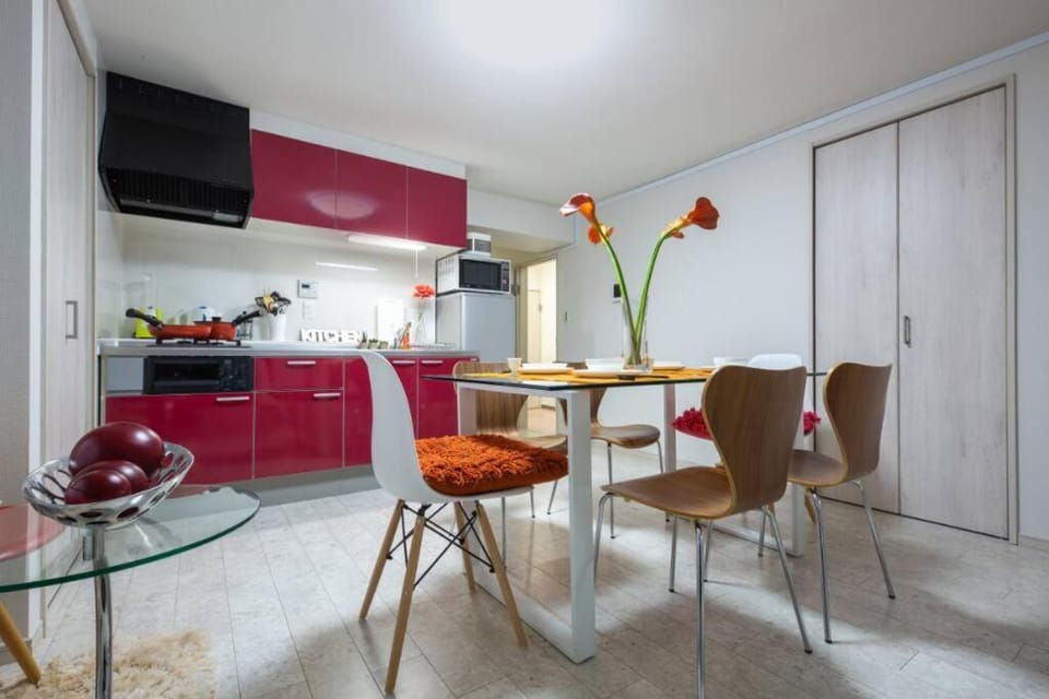 Asakusa 2 Bedroom Apartment 西浅草2LDK広々ファミリーorグループ Apartment in Japan