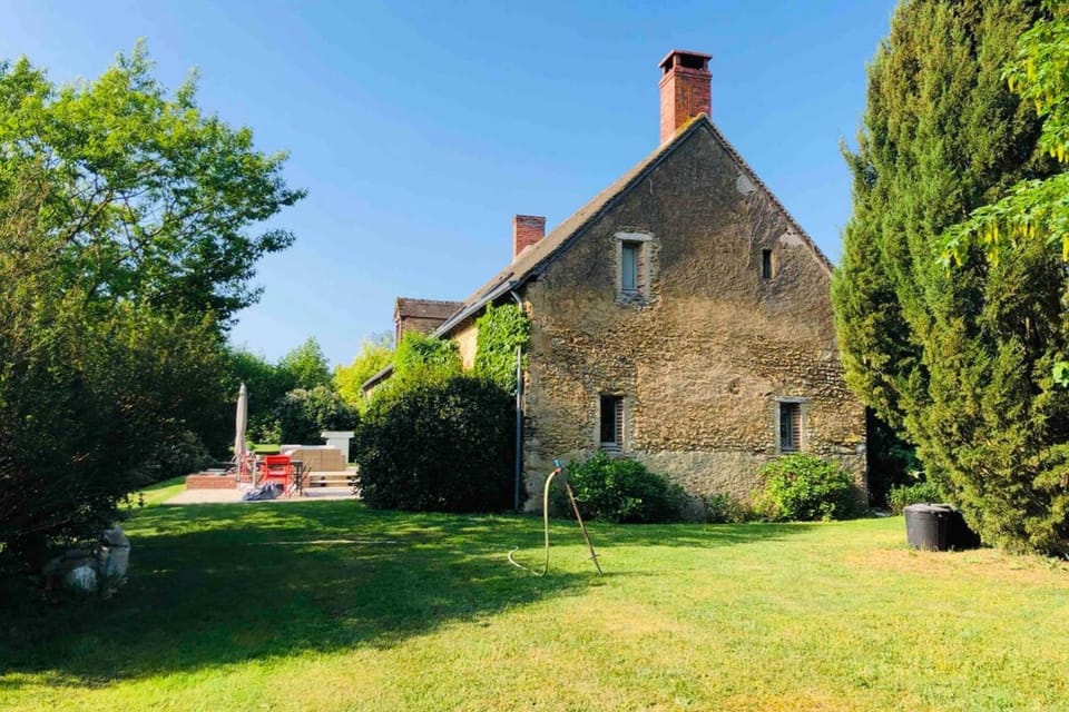 Beautiful country house 1 hr 45 min from Paris Villa in Pays de la Loire