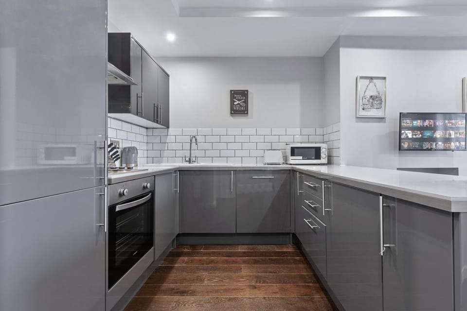 Majestic 4 at Reganway RW4 Apartment in London Borough of Islington