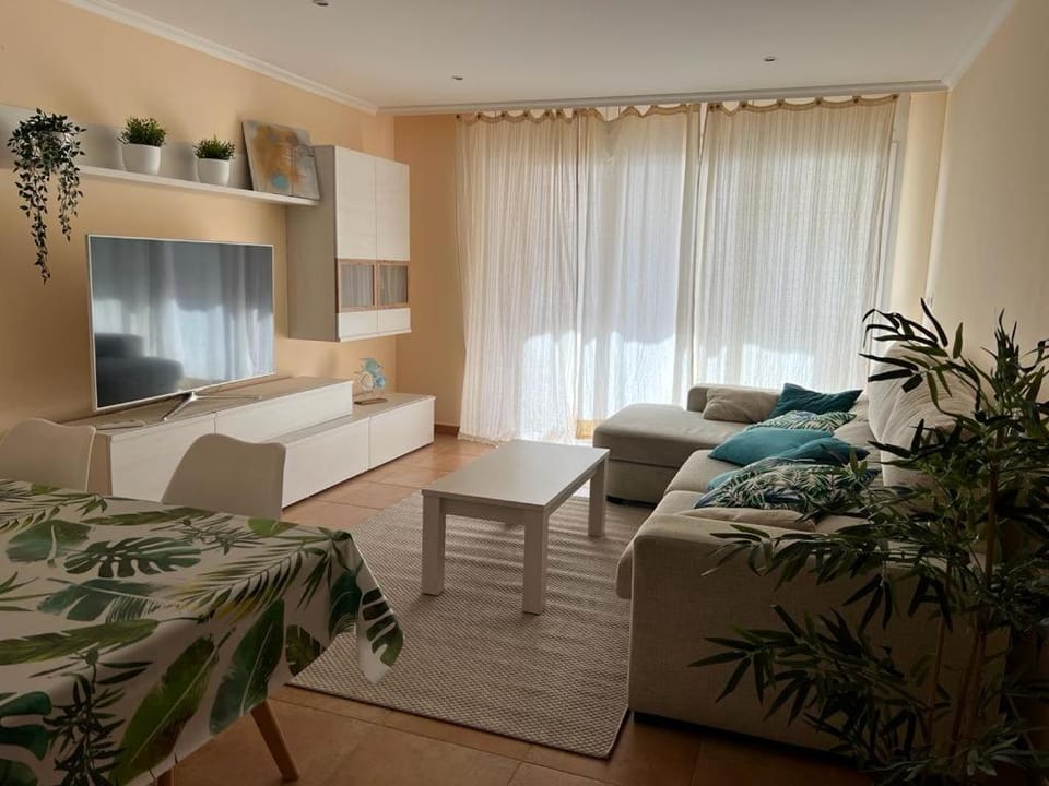 Living room, Lounge or bar, Sea view