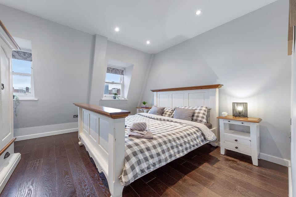 Sleep 4 in Hoxton near Shoreditch Liverpool st RW6 Apartment in London Borough of Islington