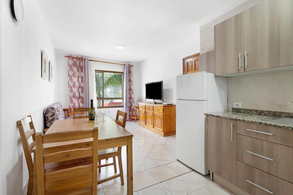 Los Cristianos - Emeterio Center Apartament - 5 min Beach Apartment in Los Cristianos