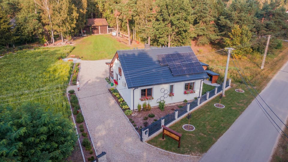 Property building, Spring, Day, Natural landscape, Bird's eye view, Garden, Garden, Garden view