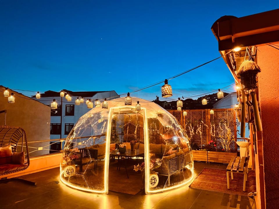 Patio, Night, Balcony/Terrace