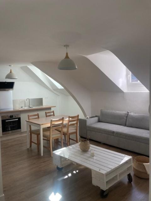 Au bord de la Mayenne Apartment in Laval