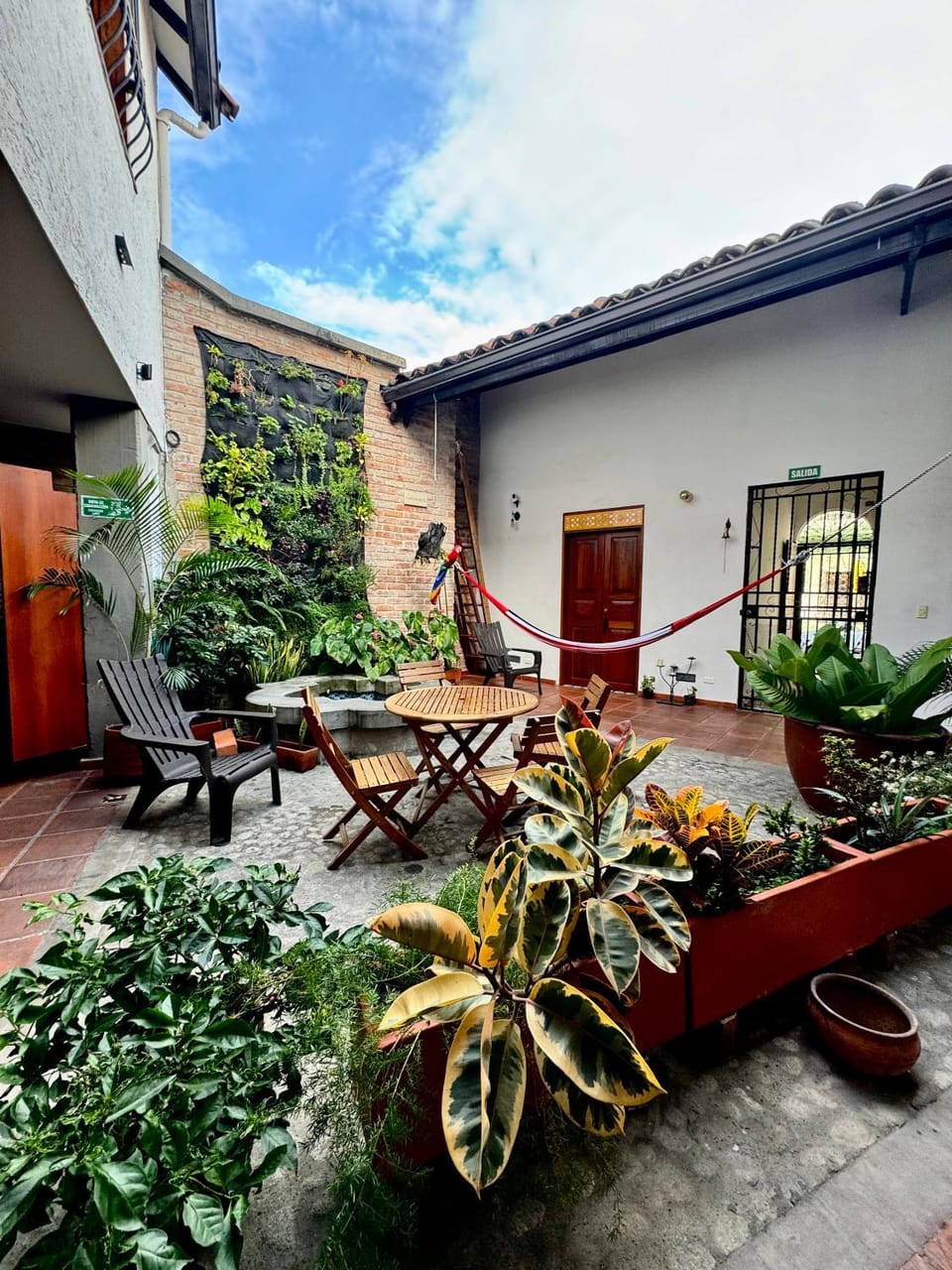 Patio, Spring, Day, Garden, Living room, Seating area, Garden view
