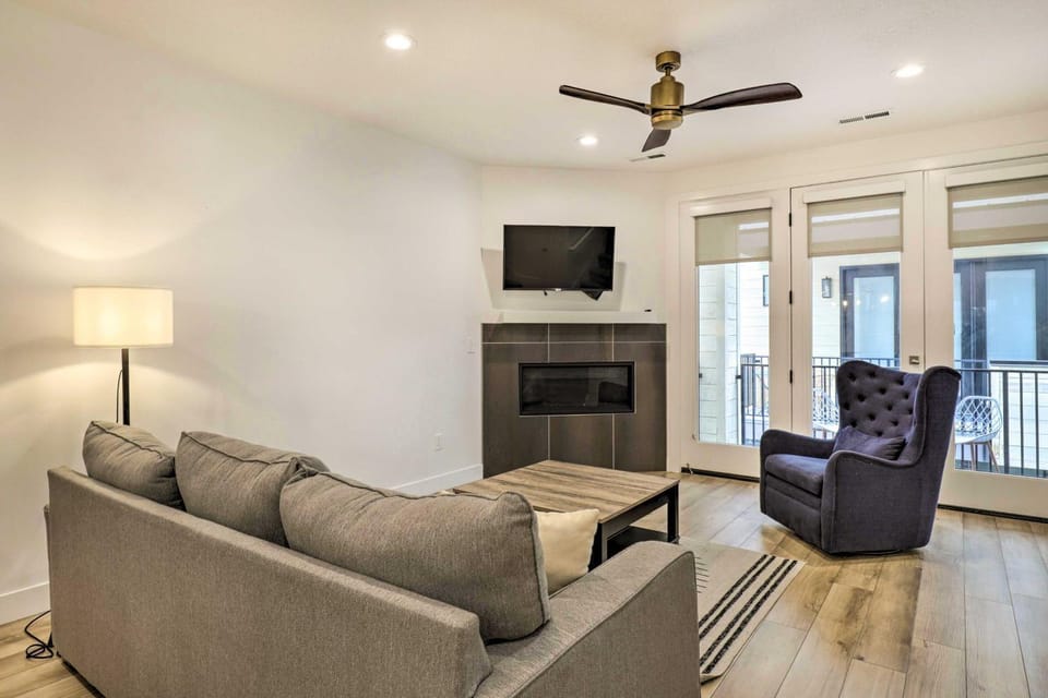 3-Story Provo Townhome: 1 Mi to BYU! House in Provo