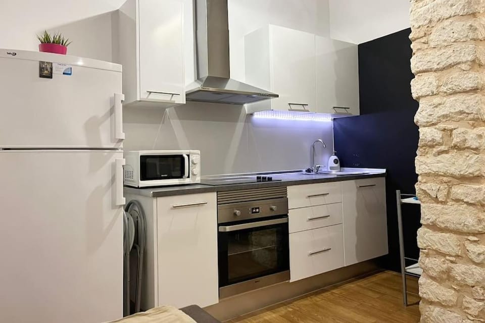 minibar, pet friendly, stove