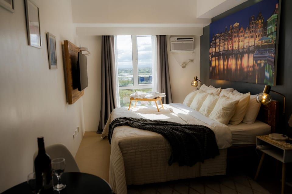 Bed, TV and multimedia, Bedroom, air conditioner