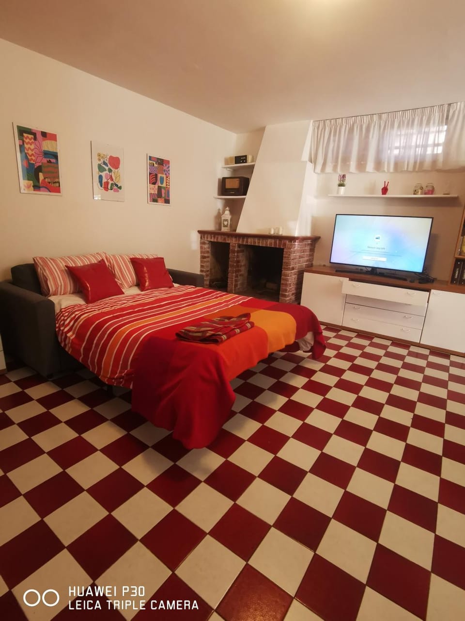 Communal lounge/ TV room, TV and multimedia, Photo of the whole room, Bedroom