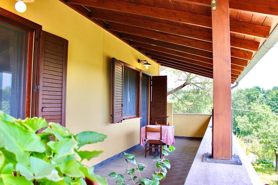 View (from property/room), Balcony/Terrace
