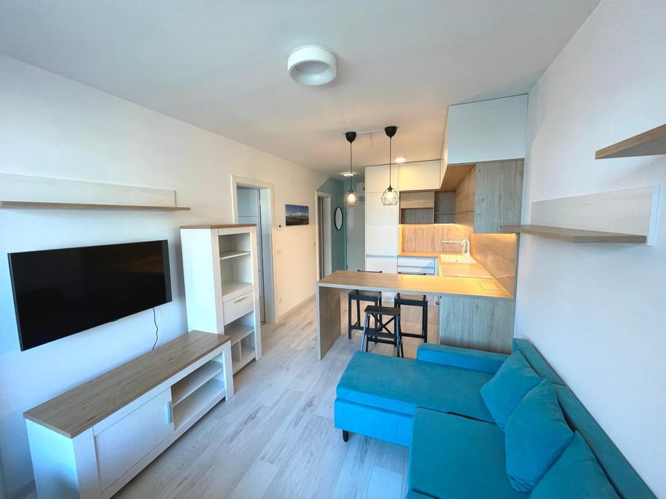 Designer Apt near Old Town with AC, Private Parking, Loggia Apartment in Slovakia