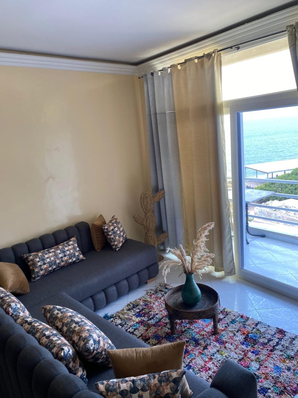 View (from property/room), Balcony/Terrace, Living room, Seating area